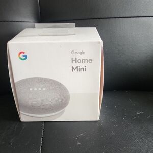 Google Home Mini in Light Gray